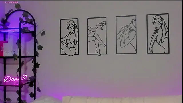 Snapshot of Megan_Rodrigo chatting on March 2025 01:45:02 AM Megan Rodrigo online show from March 2025 01:45:02 AM