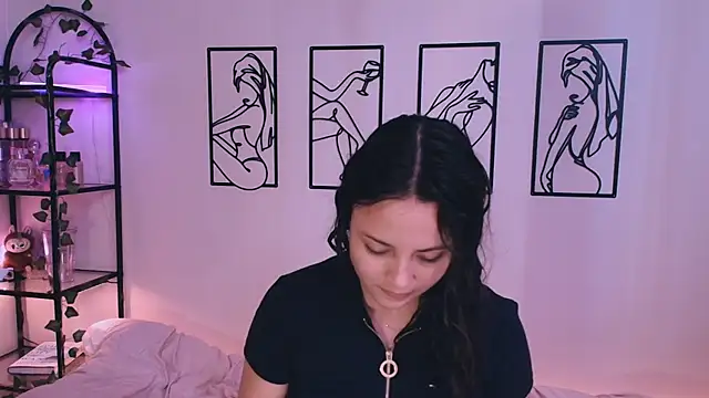 Snapshot of Megan_Rodrigo chatting on October 2025 04:20:02 PM Megan Rodrigo online show from October 2025 04:20:02 PM