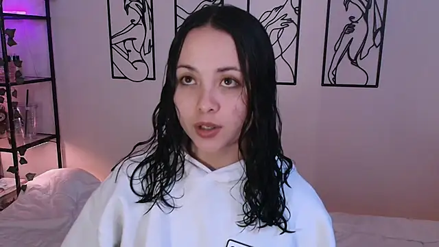 Snapshot of Megan_Rodrigo chatting on October 2025 05:12:02 PM Megan Rodrigo online show from October 2025 05:12:02 PM