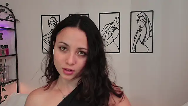 Snapshot of Megan_Rodrigo chatting on October 2025 07:05:02 PM Megan Rodrigo online show from October 2025 07:05:02 PM