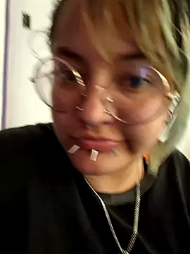 lucky-leah online show from October 2025 04:02:02 AM