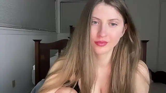 Snapshot of YUMIandbigWOLF chatting on February 2026 02:10:01 AM YUMIandbigWOLF online show from February 2026 02:10:01 AM