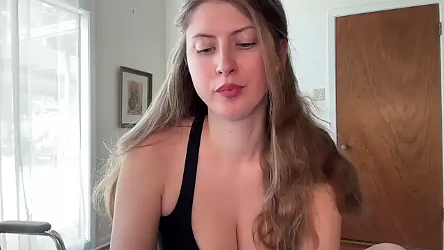 YUMIandbigWOLF online show from June 2026 09:40:01 PM