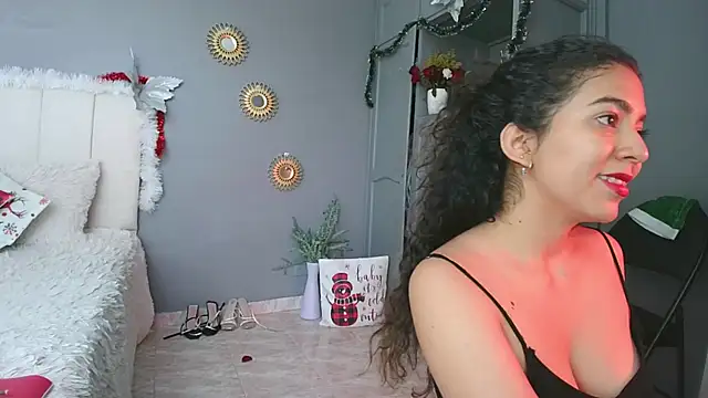 Snapshot of arteverena chatting on December 2024 03:20:02 PM arteverena online show from December 2024 03:20:02 PM