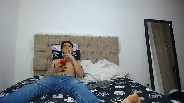 Snapshot of Amanda_Jampiher chatting on December 2024 03:43:01 AM Amanda Jampiher online show from December 2024 03:43:01 AM