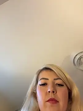 xxcurvyjessiexx online show from November 2025 02:35:01 PM