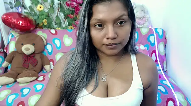 Snapshot of sexysusan4you chatting on December 2024 05:18:02 PM sexysusan4you online show from December 2024 05:18:02 PM