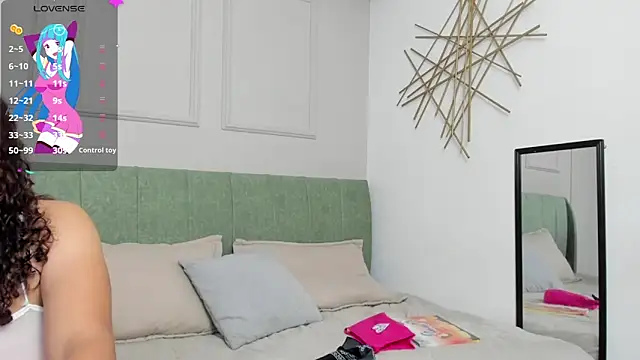 Snapshot of Sussanewolf chatting on October 2025 12:14:02 PM Sussanewolf online show from October 2025 12:14:02 PM