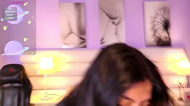 Snapshot of milan_sweet chatting on May 2026 09:22:01 PM milan sweet online show from May 2026 09:22:01 PM