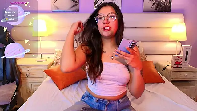 Snapshot of milan_sweet chatting on May 2026 09:34:01 PM milan sweet online show from May 2026 09:34:01 PM