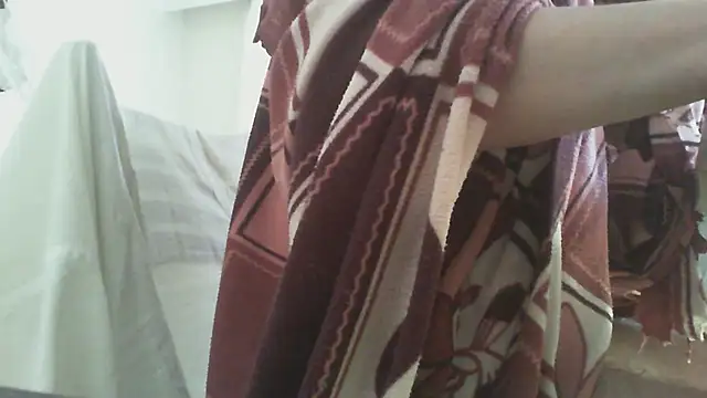 Snapshot of thekeys chatting on November 2025 08:28:02 AM thekeys online show from November 2025 08:28:02 AM