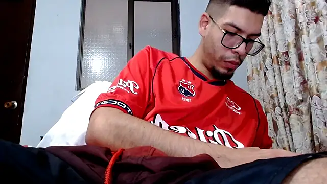 Snapshot of gollfather13 chatting on October 2025 05:46:01 PM gollfather13 online show from October 2025 05:46:01 PM