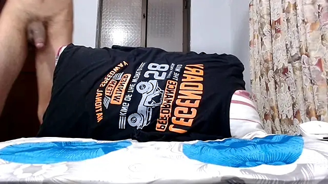 Snapshot of gollfather13 chatting on November 2025 05:29:02 PM gollfather13 online show from November 2025 05:29:02 PM