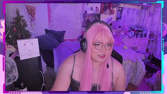 Snapshot of MegariaB chatting on December 2024 03:59:02 AM MegariaB online show from December 2024 03:59:02 AM