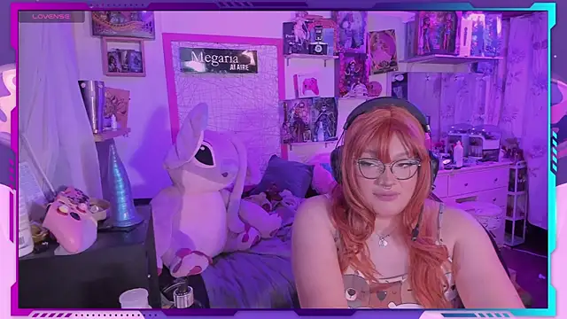 Snapshot of MegariaB chatting on February 2025 04:33:01 AM MegariaB online show from February 2025 04:33:01 AM