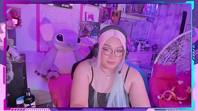 Snapshot of MegariaB chatting on March 2025 04:54:02 AM MegariaB online show from March 2025 04:54:02 AM