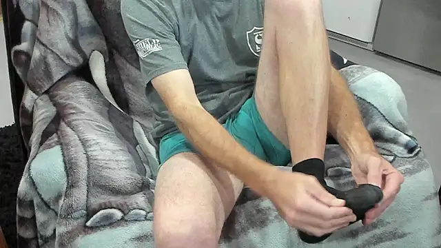 froy4986 online show from October 2025 09:30:01 PM