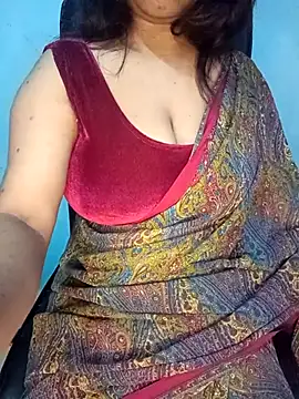 Snapshot of Dayna-36 chatting on February 2025 05:39:02 PM Dayna-36 online show from February 2025 05:39:02 PM