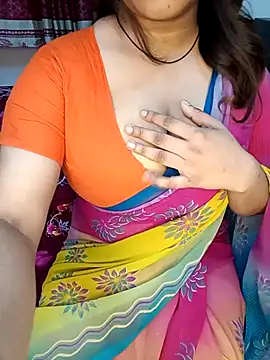 Snapshot of Dayna-36 chatting on November 2025 03:43:02 PM Dayna-36 online show from November 2025 03:43:02 PM