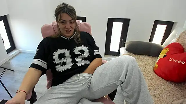 Dyana Kaylinn online show from March 2026 05:35:01 AM