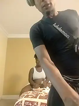 authentic couple1 online show from September 2025 08:47:01 PM