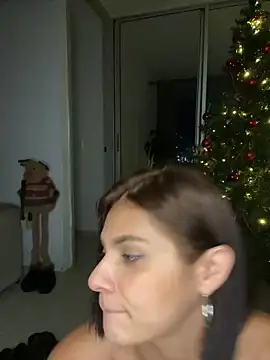 Snapshot of Susi_bell chatting on December 2024 02:42:01 AM Susi bell online show from December 2024 02:42:01 AM