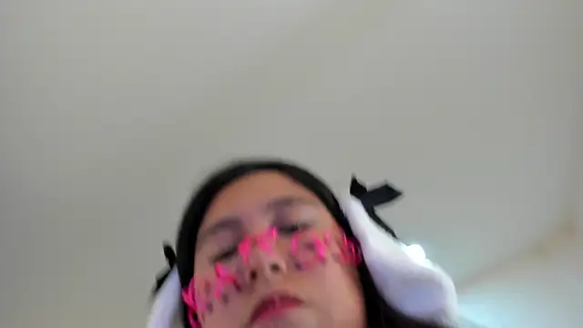  Natalie18 online show from October 2025 04:46:01 AM