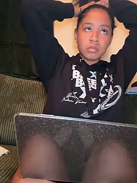 Snapshot of VanessaBling chatting on October 2025 02:57:02 AM VanessaBling online show from October 2025 02:57:02 AM