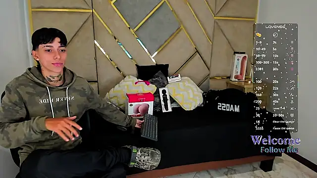 AmberAdams  online show from November 2025 04:06:01 PM