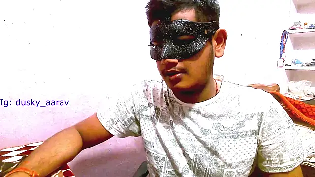 Dusky Aarav online show from November 2025 06:02:02 AM