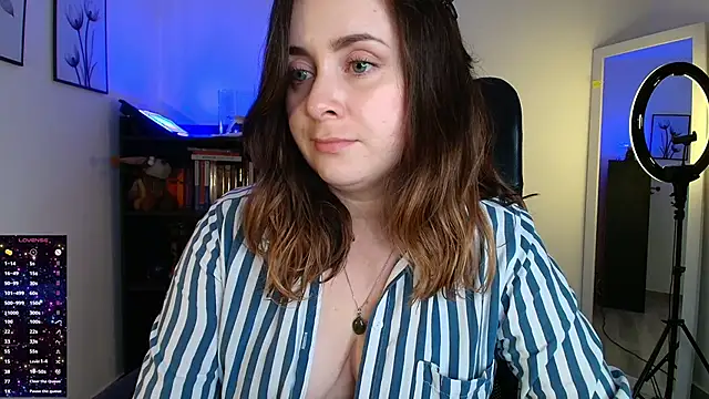 Snapshot of miss_seline chatting on April 2026 11:00:02 PM miss seline online show from April 2026 11:00:02 PM