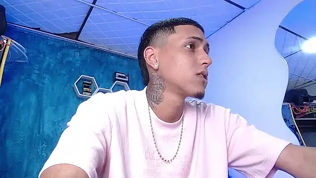 Liam lee online show from February 2025 04:00:02 PM