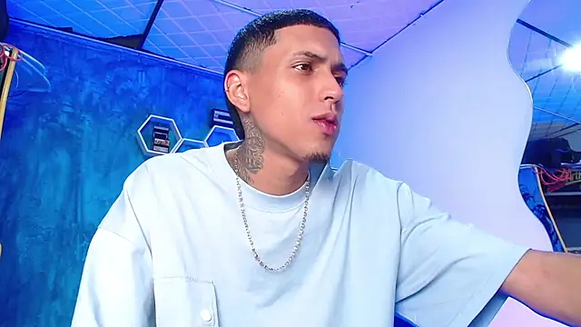 Liam lee online show from February 2025 04:08:01 PM