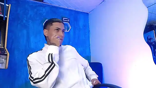 Liam lee online show from February 2025 12:47:01 PM