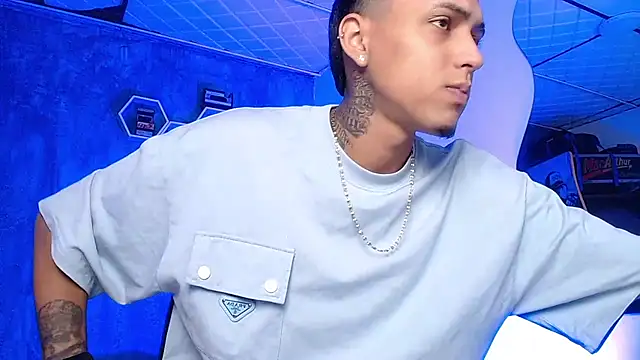 Liam lee online show from February 2025 01:22:01 PM