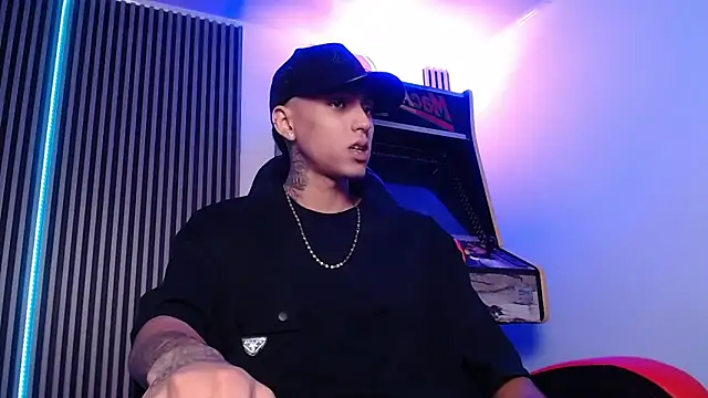 Liam lee online show from March 2025 01:29:02 PM