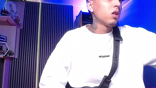 Liam lee online show from March 2025 01:08:02 PM