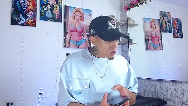 Liam lee online show from September 2025 03:23:02 PM