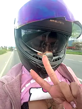 Snapshot of Juana_777 chatting on November 2025 10:09:02 PM Juana 777 online show from November 2025 10:09:02 PM