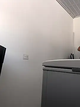 Snapshot of Francesca_ferrari chatting on November 2025 07:24:02 PM Francesca ferrari online show from November 2025 07:24:02 PM