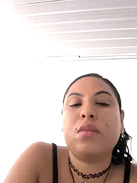 Snapshot of Francesca_ferrari chatting on November 2025 06:21:01 PM Francesca ferrari online show from November 2025 06:21:01 PM