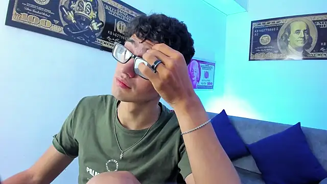 TylerWhite  online show from January 2025 06:20:02 AM