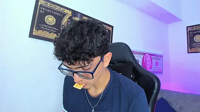 TylerWhite  online show from March 2025 02:54:01 AM