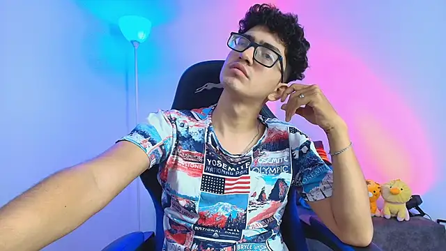 TylerWhite  online show from December 2025 04:29:02 AM