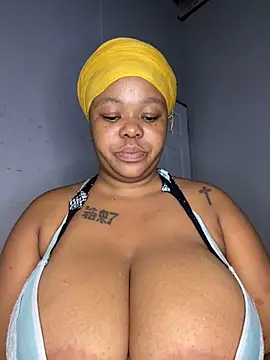 Snapshot of Mandy-101 chatting on February 2025 07:02:01 PM Mandy-101 online show from February 2025 07:02:01 PM