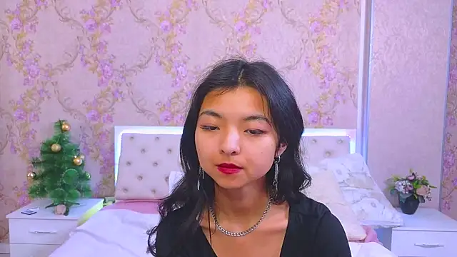 Shy Kira online show from December 2024 12:16:01 PM