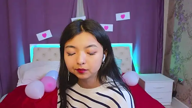 Shy Kira online show from February 2025 03:53:01 PM