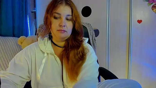 Snapshot of CoraSwon chatting on July 2026 04:00:02 PM CoraSwon online show from July 2026 04:00:02 PM