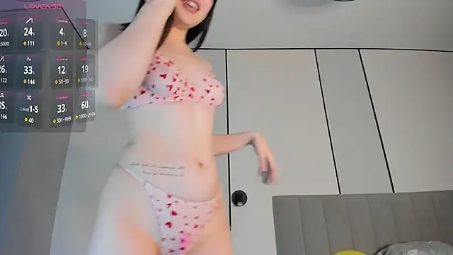 Snapshot of Naomi_52 chatting on February 2025 07:35:01 AM Naomi 52 online show from February 2025 07:35:01 AM