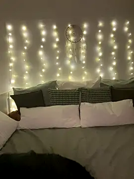 Snapshot of Off__Melonenmandy chatting on November 2025 04:45:02 PM Off Melonenmandy online show from November 2025 04:45:02 PM